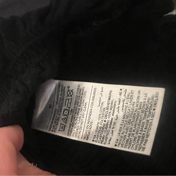 Old Navy crop top - Picture 4 of 4